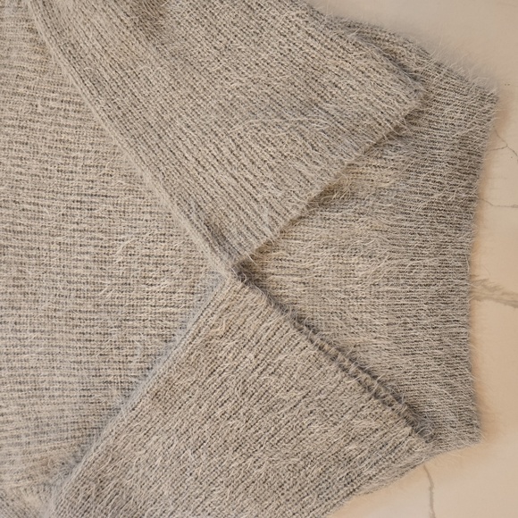Lush Womens Bell Sleeve Pullover Knit Sweater Gray Size Small - Picture 6 of 11